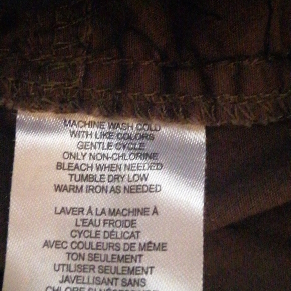 NWOT,Caribbean Joe ,dark brown ,ladies capris, size 4 petite - Picture 10 of 10